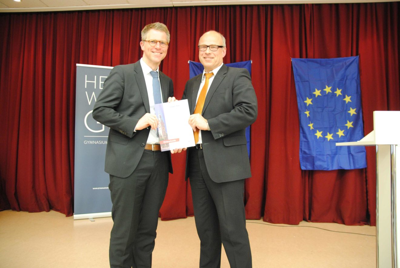 WIR SIND DIE ERSTE EUROPASCHULE IN HAMBURGS NORDEN!